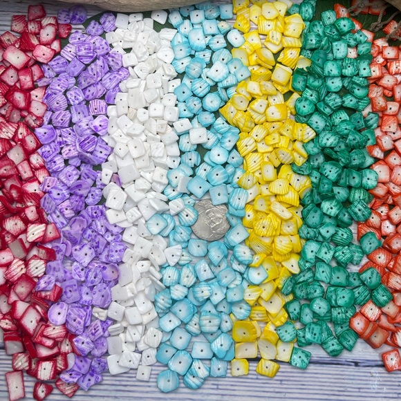 NEW Rainbow Multi Colors Puka Shell Beads Jewelry Making Lot DIY Nautical Beach - Picture 16 of 16